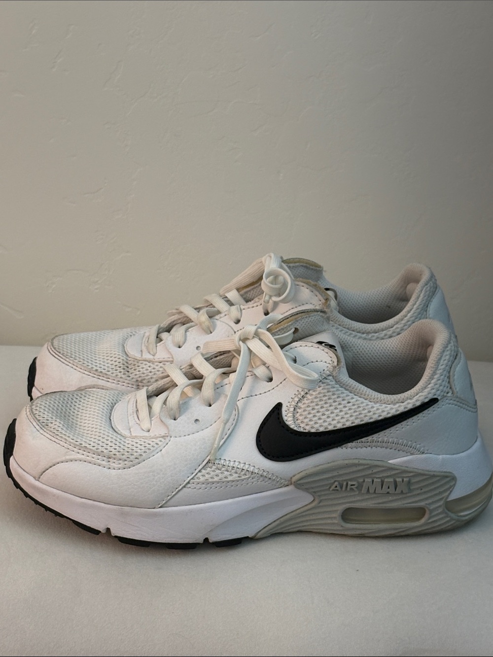 Nike Air Max Excee White Black Sneakers Women’s 7.5